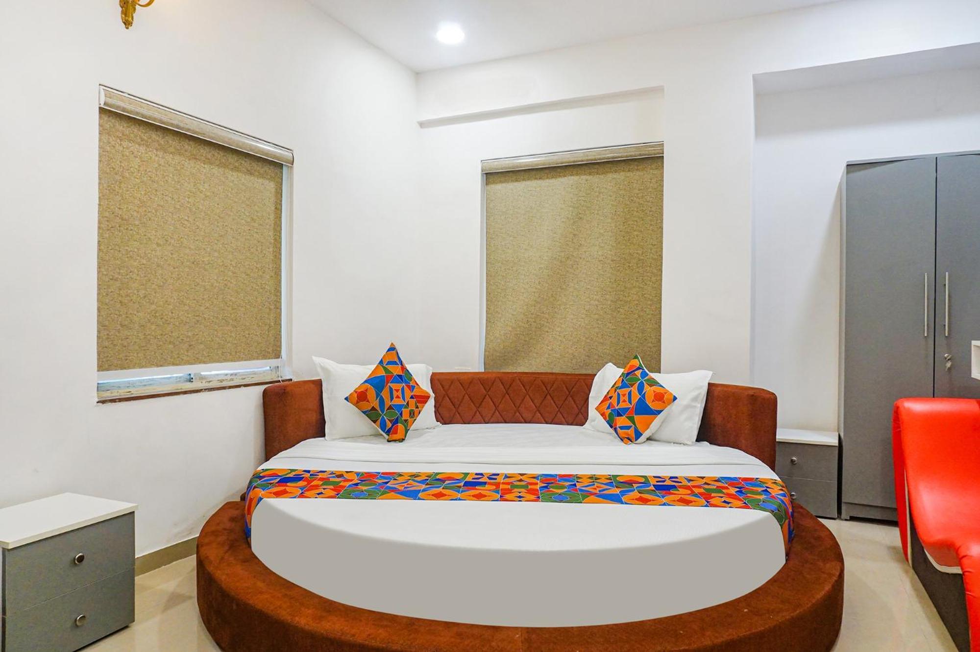 Hotel O The Leela Inn プネ エクステリア 写真