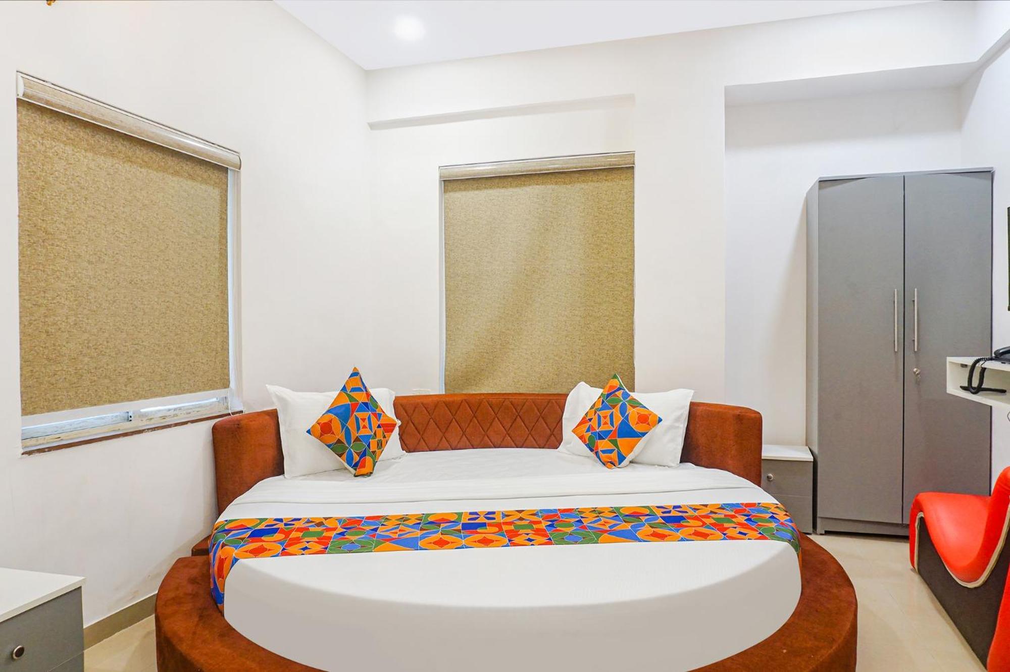 Hotel O The Leela Inn プネ エクステリア 写真